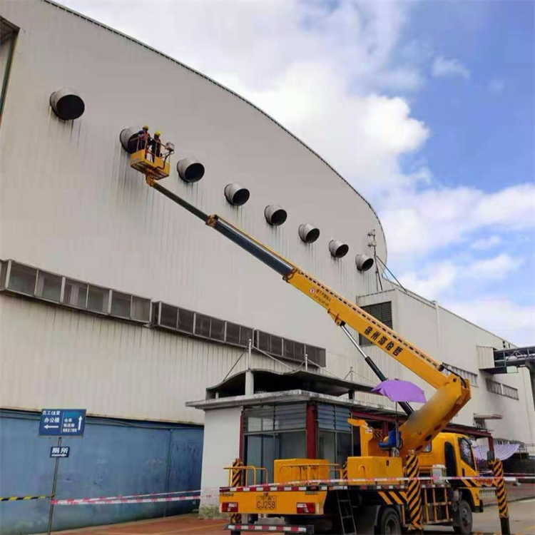 万山高空作业车出租服务：专业广告牌安装解决方案