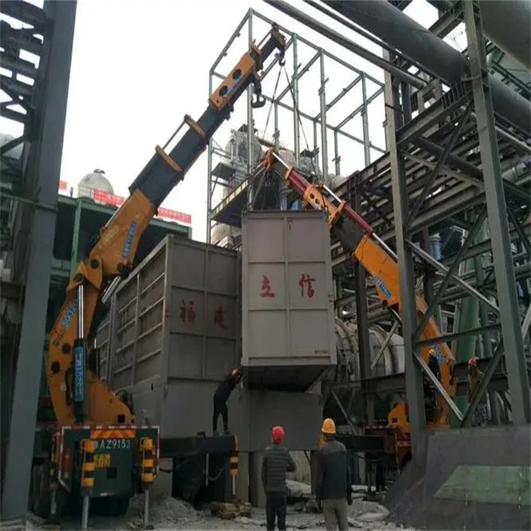 万山折臂吊车租赁电话